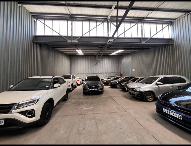 297M² WAREHOUSE TO LET IN ISANDO
